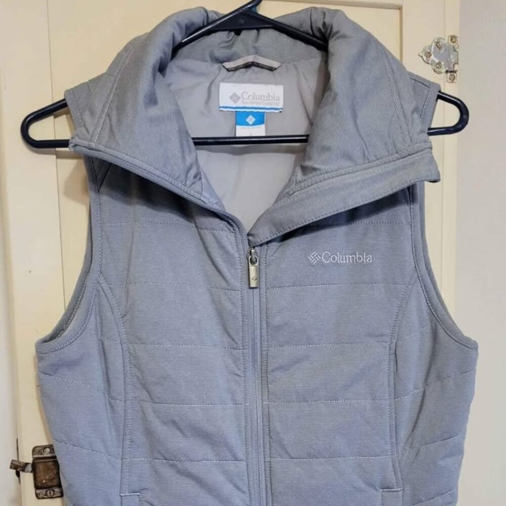Women Columbia vest